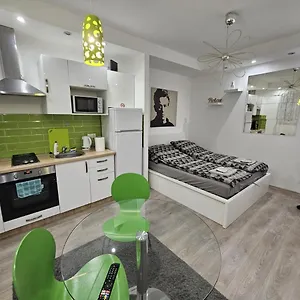 Smart In The Heart Of Budapest